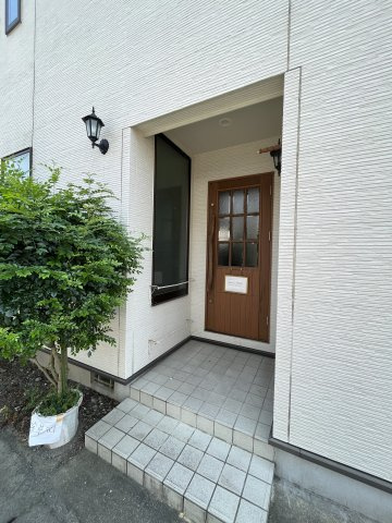 緑町戸建て（店舗付）の玄関