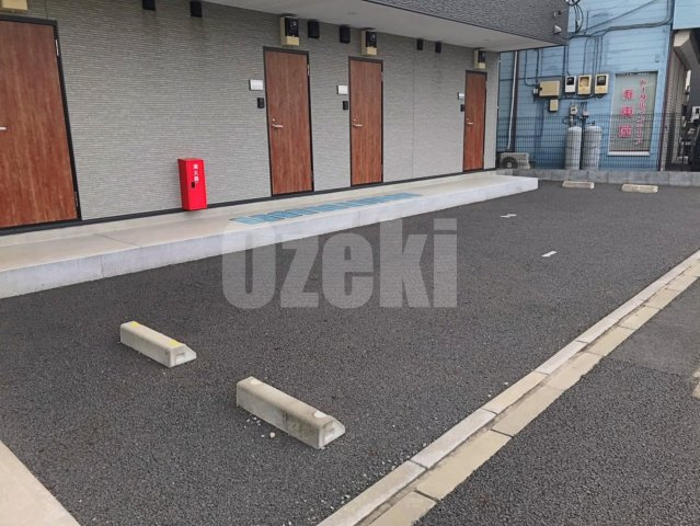 コモドせんげん台の駐車場