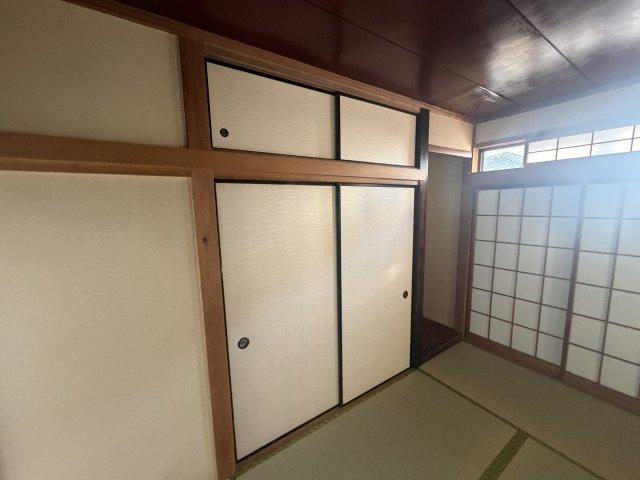 慈恩寺貸家の収納|大きなスペースがあり、収納には困りません