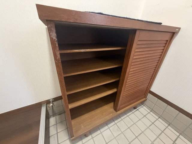 慈恩寺貸家の収納