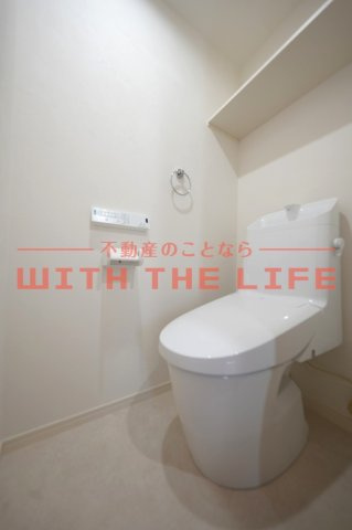 THE NOBLES（ザノブレス）花畑駅前【キャッシュバック対象物件】のトイレ|落ち着いた色調のトイレです