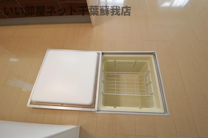 おゆみ野ドリームマウンテン　Ｄの収納|便利な収納スペースです