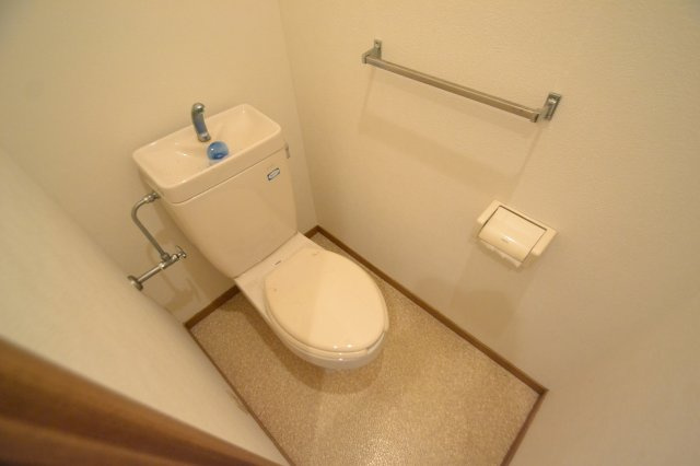 ハイツ西灘のトイレ