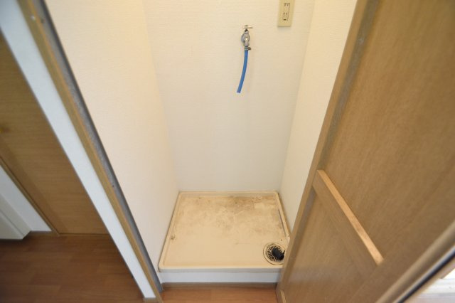 ハイツ西灘の洗面所