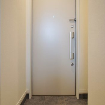 グランメール岩屋の玄関