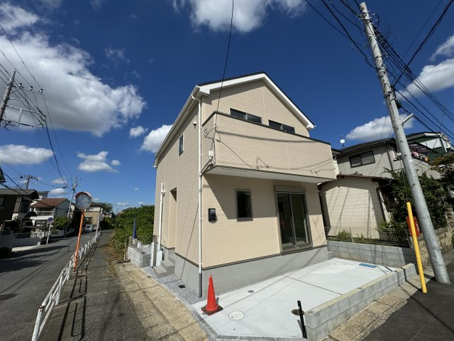 流山市西松ヶ丘１丁目新築戸建【東小学校：7分】の外観|完成済み内覧可能です！