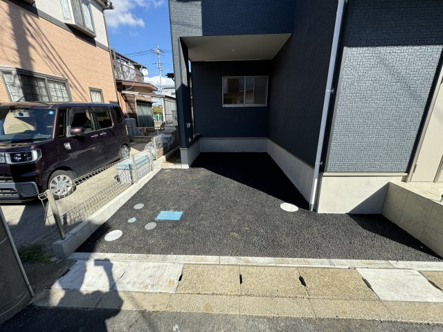 三郷市彦川戸１丁目新築戸建（彦川戸第３）の駐車場|駐車スペース完備