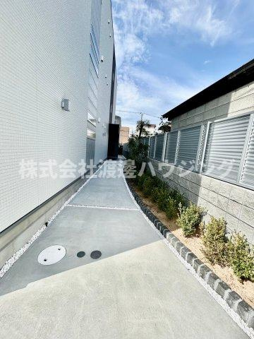 リアコート江坂のエントランス