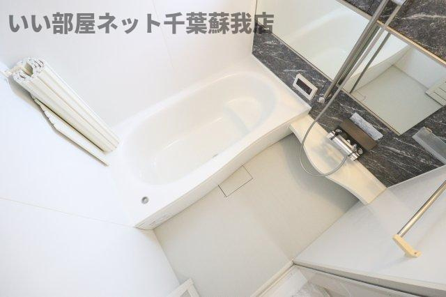 グリーンポートの浴室|浴槽も足を伸ばしてゆっくり入れる広々設計となっております♪