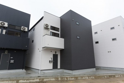 【外観】 | Vista del Rio　★プライスホームなら仲介手数料が割引価格です★