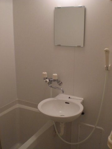 レオネクストメゾン　ソレーユの浴室|バストイレ別