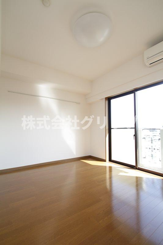 グリフィン横浜・山手の洋室