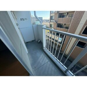 SSパレス岩倉のバルコニー