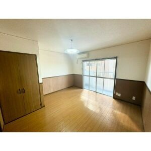 SSパレス岩倉の居間・リビング