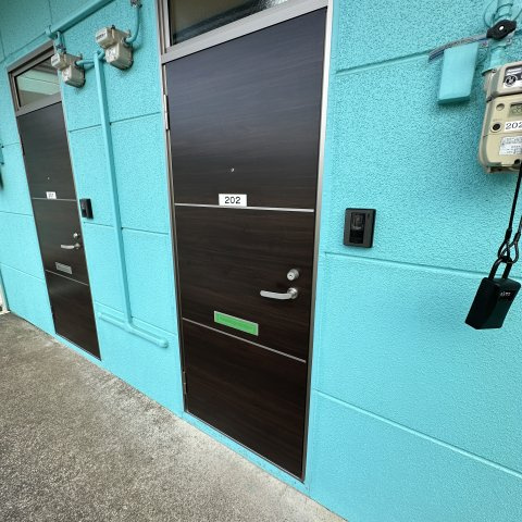 ハイツラポートＣのエントランス|毎日通るエントランスはこのようになっています