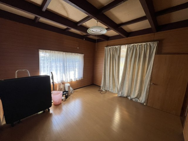 古閑中町戸建ての洋室