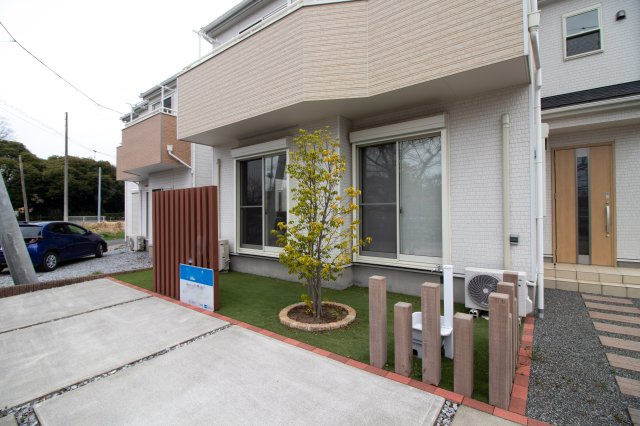 足利市元学町の中古一戸建の庭