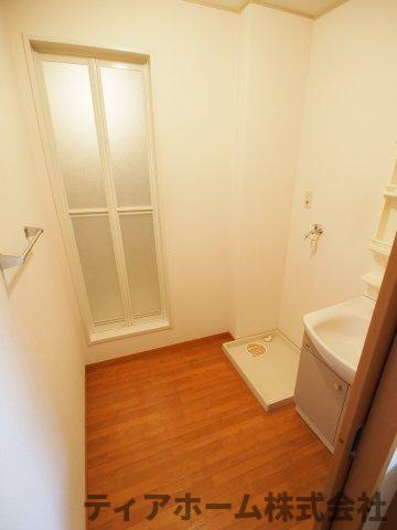 ハイツサーティーンの洗面所