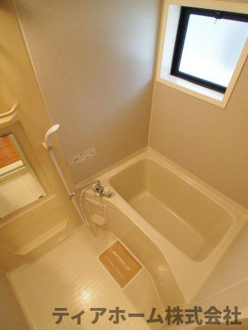 ハイツサーティーンの浴室