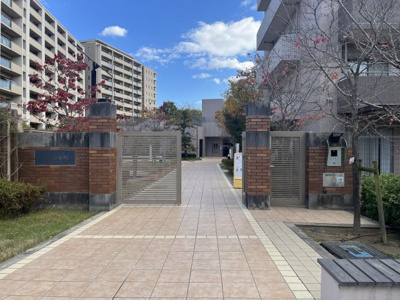 【エントランス】 | ローレルコート新千里東町あかしやの丘