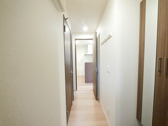 スリジエ新大宮の玄関