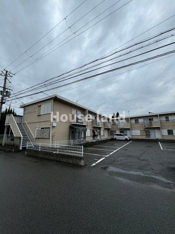 フォーブルさちの駐車場