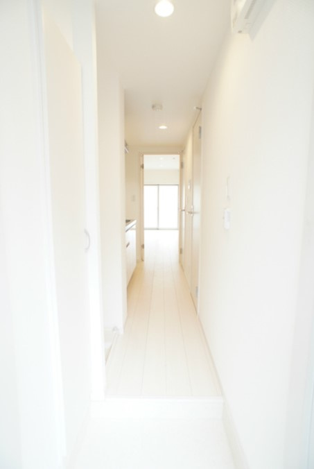 リブリ・AZULの玄関