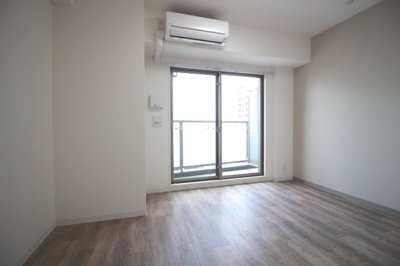 【居間・リビング】 | エグゼ阿倍野 | 開放感のあるリビングスペースです♪洋室約7.0帖