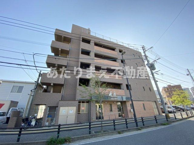 吉山ビルの外観