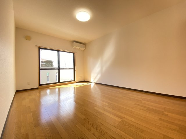 プライムハウスの洋室|洋室10帖