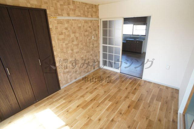 モーツァルト南笹原の洋室