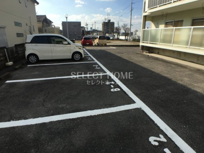 【駐車場】 | 第２三浦ハイツ | 駐車場があります