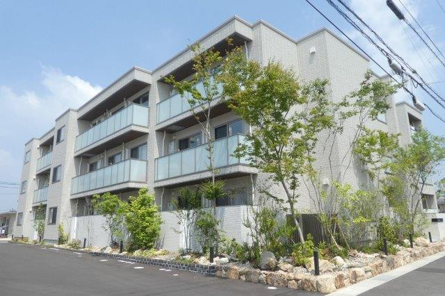 アルビレオの外観