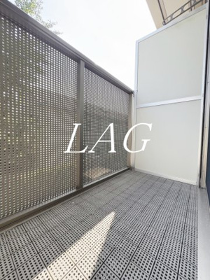 【バルコニー】 | コルヌイエ  | バルコニーです。