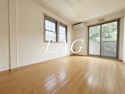 【寝室】 | コルヌイエ  | 寝室です。