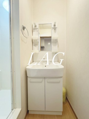 【独立洗面台】 | コルヌイエ  | 独立洗面台です。