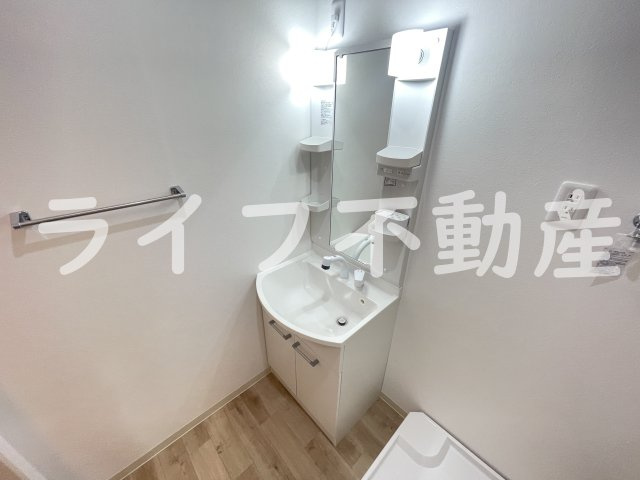 フジパレス長田サウスの独立洗面台|独立洗面台です