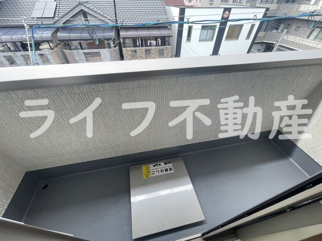 フジパレス長田サウスのバルコニー|暖かな日差しのふりそそぐバルコニー