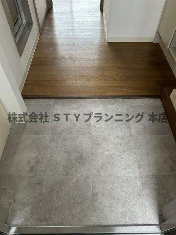 仲介手数料０円！LanArcビルの玄関