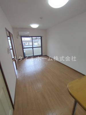 【居間・リビング】 | レジデンス緑ヶ丘