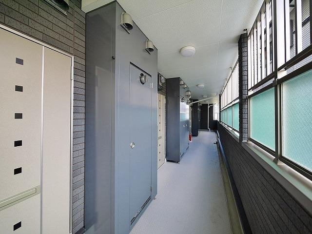 フュルネのその他共用部分|共用の通路です