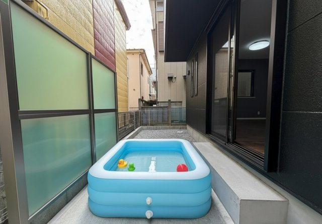 新築一戸建／ふじみ野市大井中央4丁目の庭|お庭でお子様とプール遊びも楽しめます。