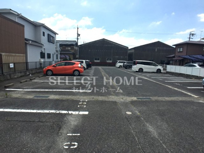 【駐車場】 | ワンスリーマンション | 駐車場完備です