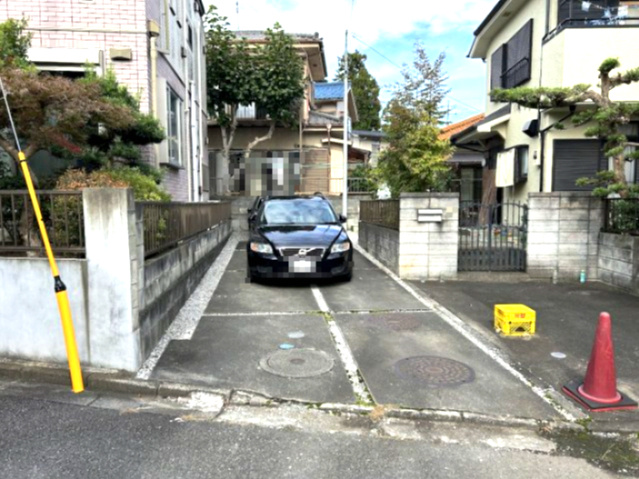 渕上　平屋中古戸建　の駐車場