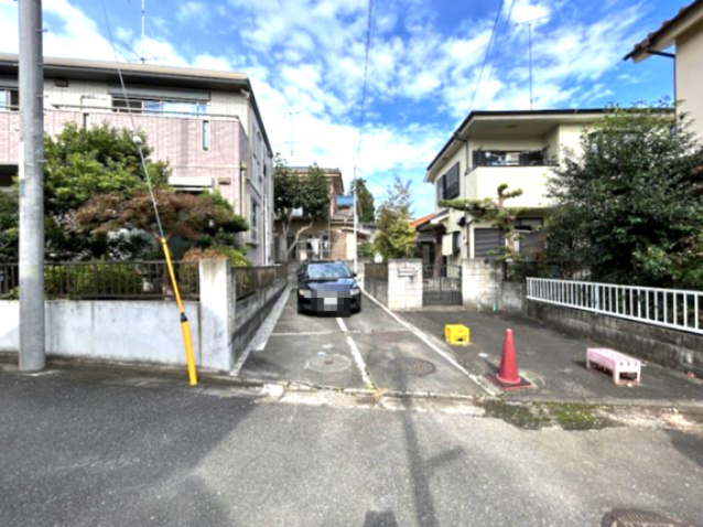 渕上　平屋中古戸建　の駐車場