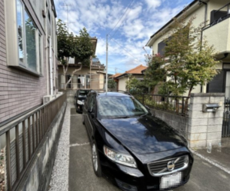 渕上　平屋中古戸建　の駐車場