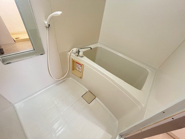 スプルース泉ヶ丘Ⅱの浴室