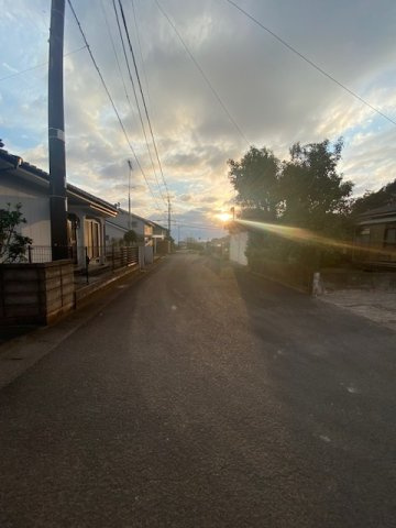 都城市高城町大井手の売地の前面道路含む現地写真