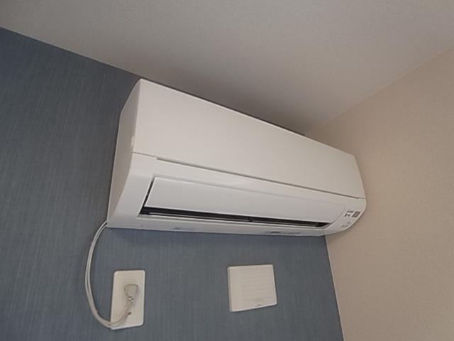 神戸市兵庫区荒田町３丁目のアパートの設備|エアコン