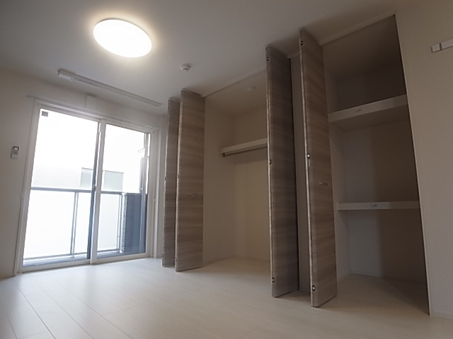 神戸市兵庫区荒田町３丁目のアパート